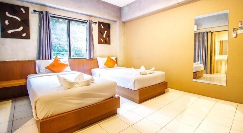 B2 Santitham Hotel Csiangmaj Kültér fotó